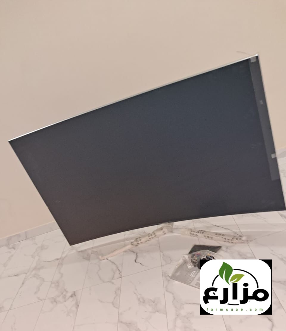 تلفزيون سامسونج 78 بوصه جديد