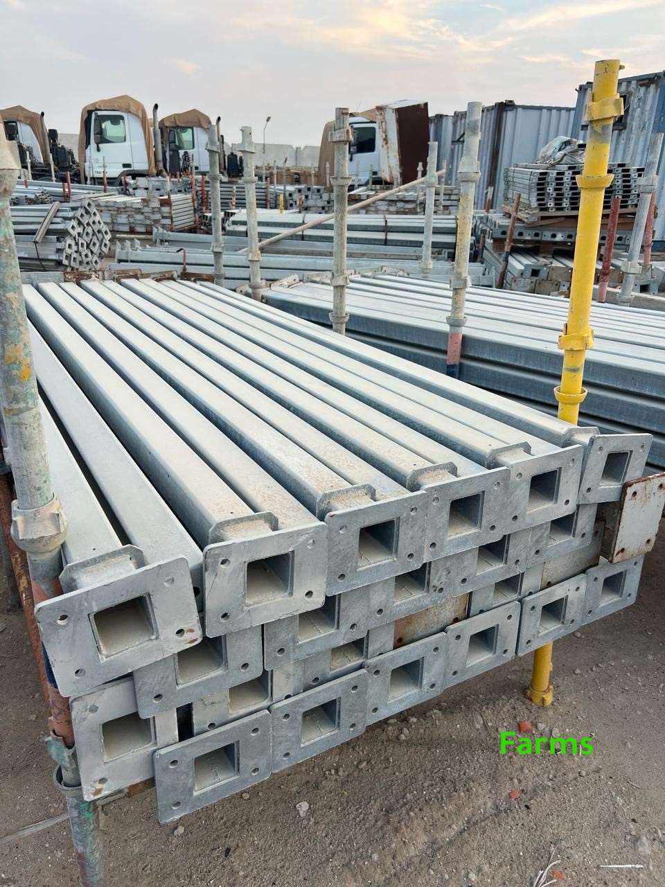 هيكل وزجاج لمجلس زجاجي للبيع