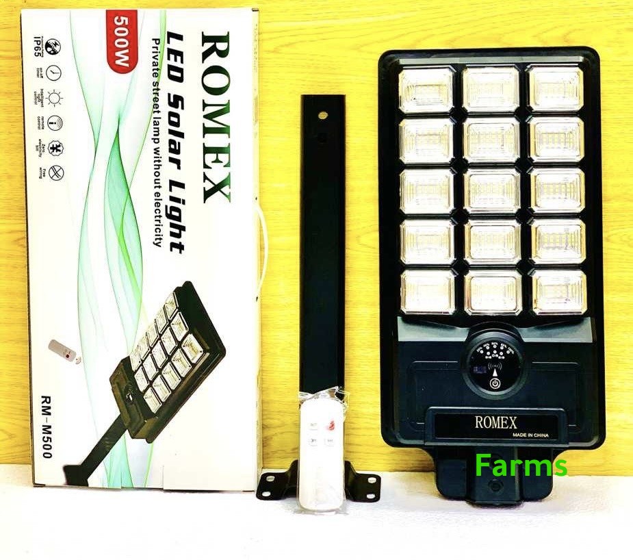 للبيع كشاف طاقه شمسيه 500 واط ب 90 درهم