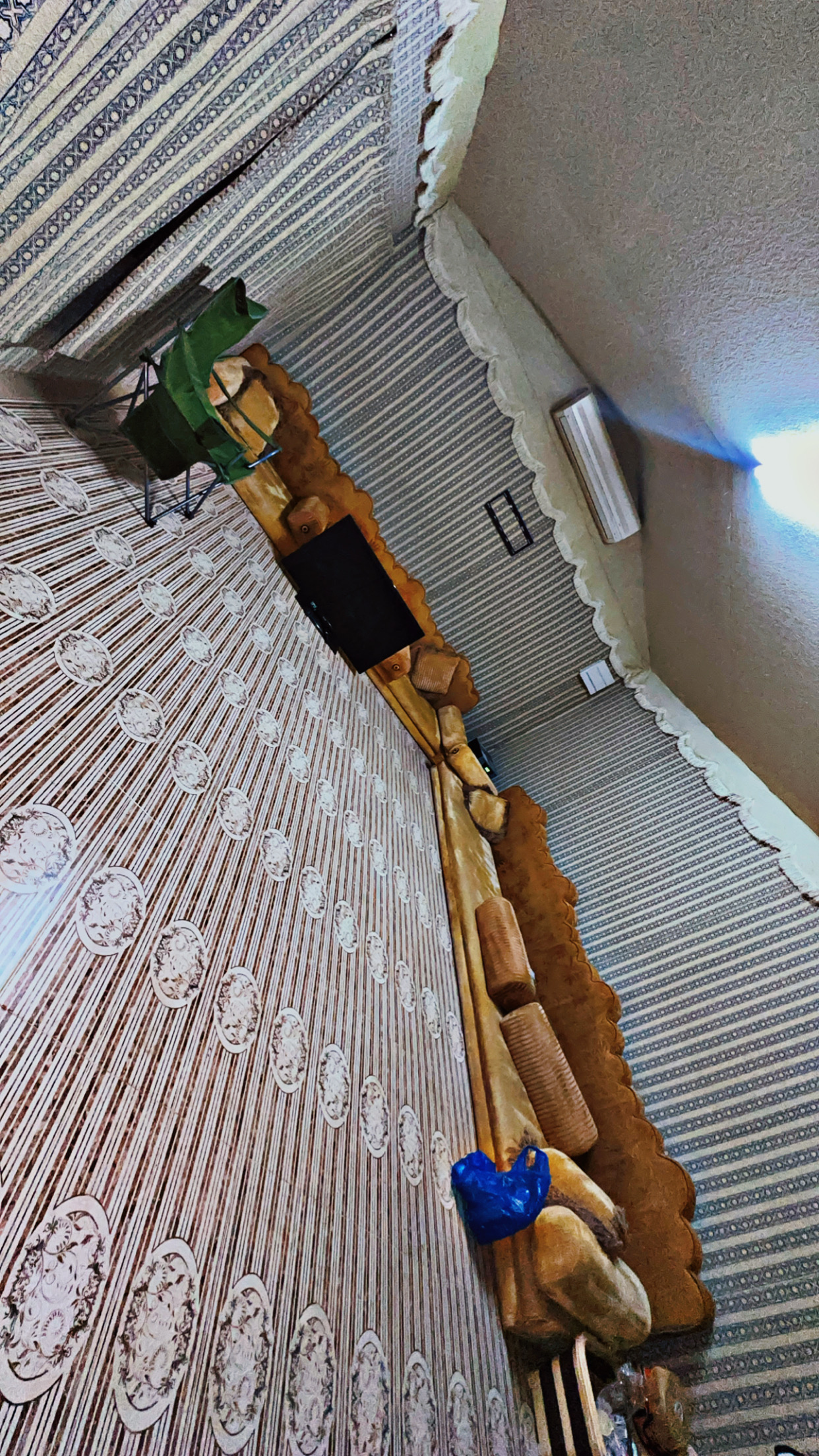 استراحه للإيجار/للعوائل فقط