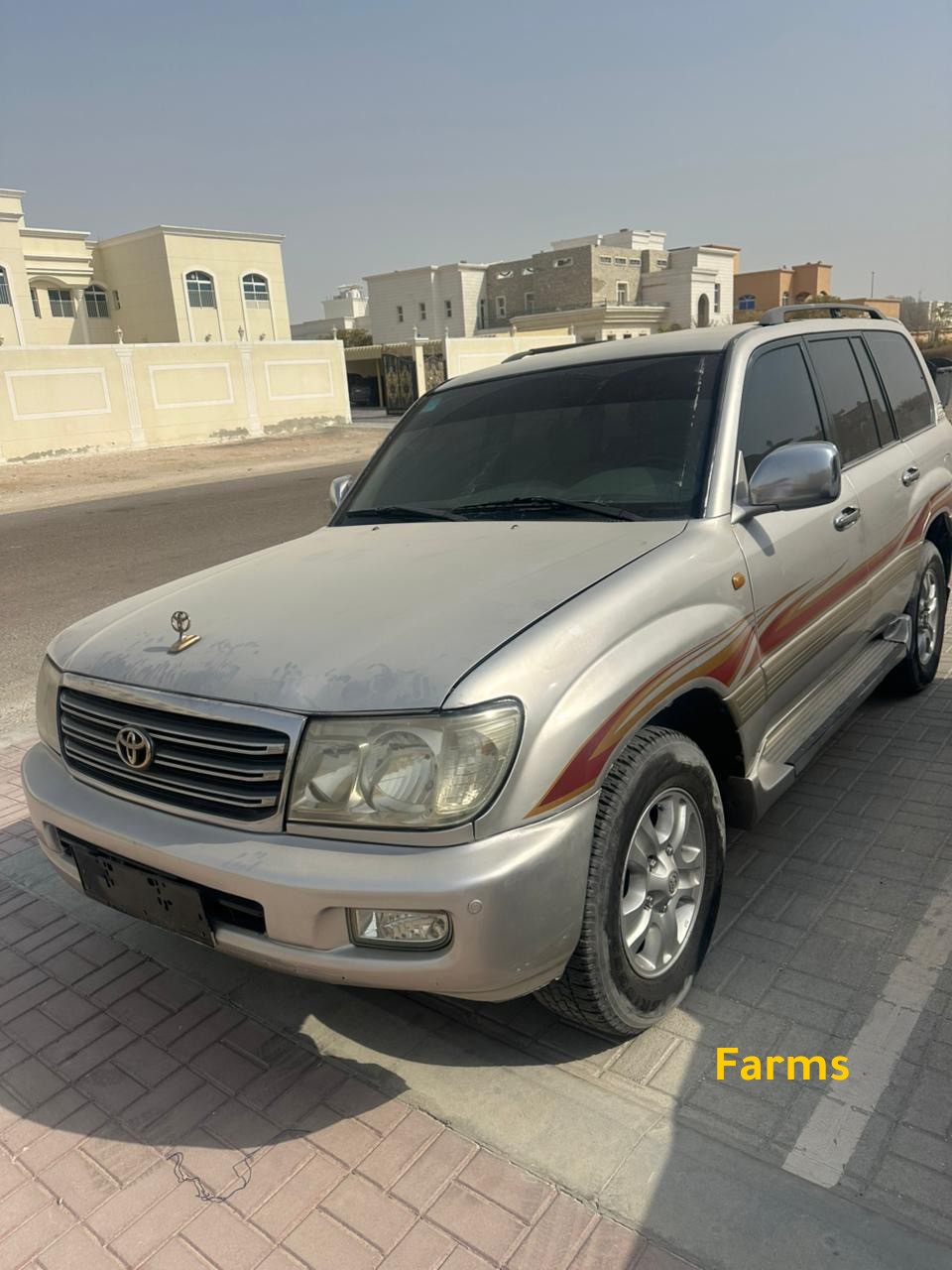 لاند كروزر استيشن 2004