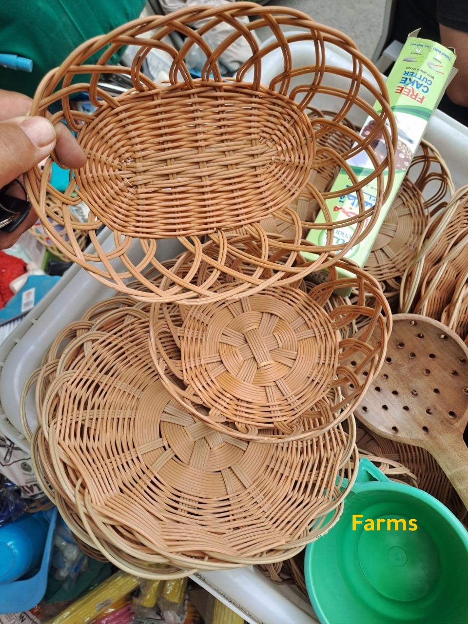 للبيع سلال جديده