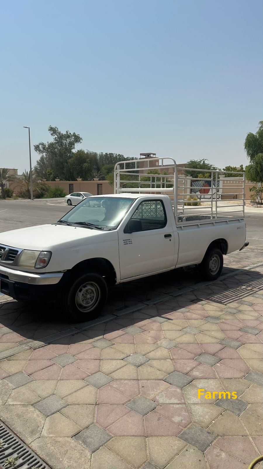 نيسان بكب 2001 سنقل